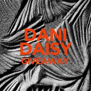 Giveaway! 🌼 Live Show Givvy Dani Daisy